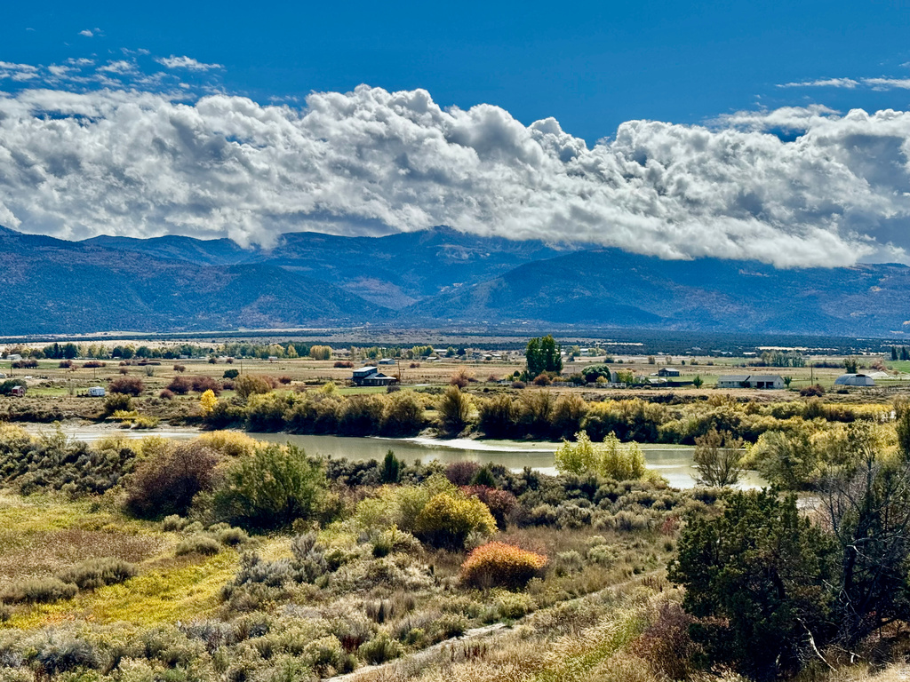 14150 N 6250 E Spring City, UT 84662