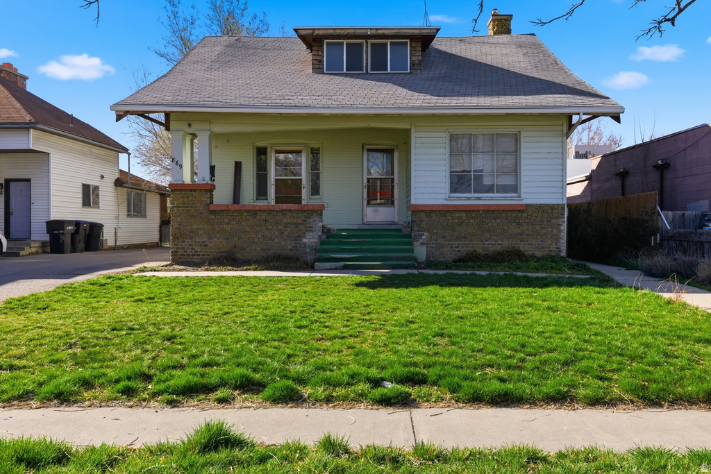 869 W CENTER ST Provo, UT 84601