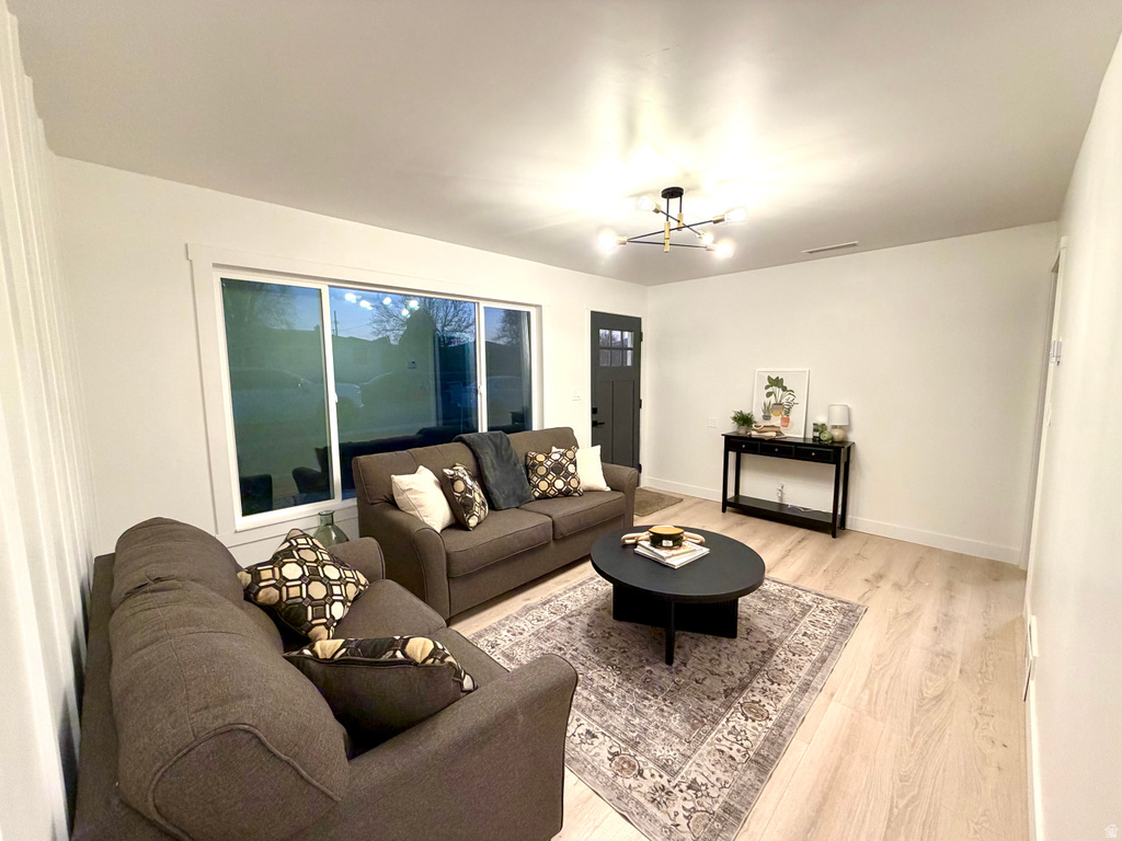 4546 W 5615 S Kearns, UT 84118