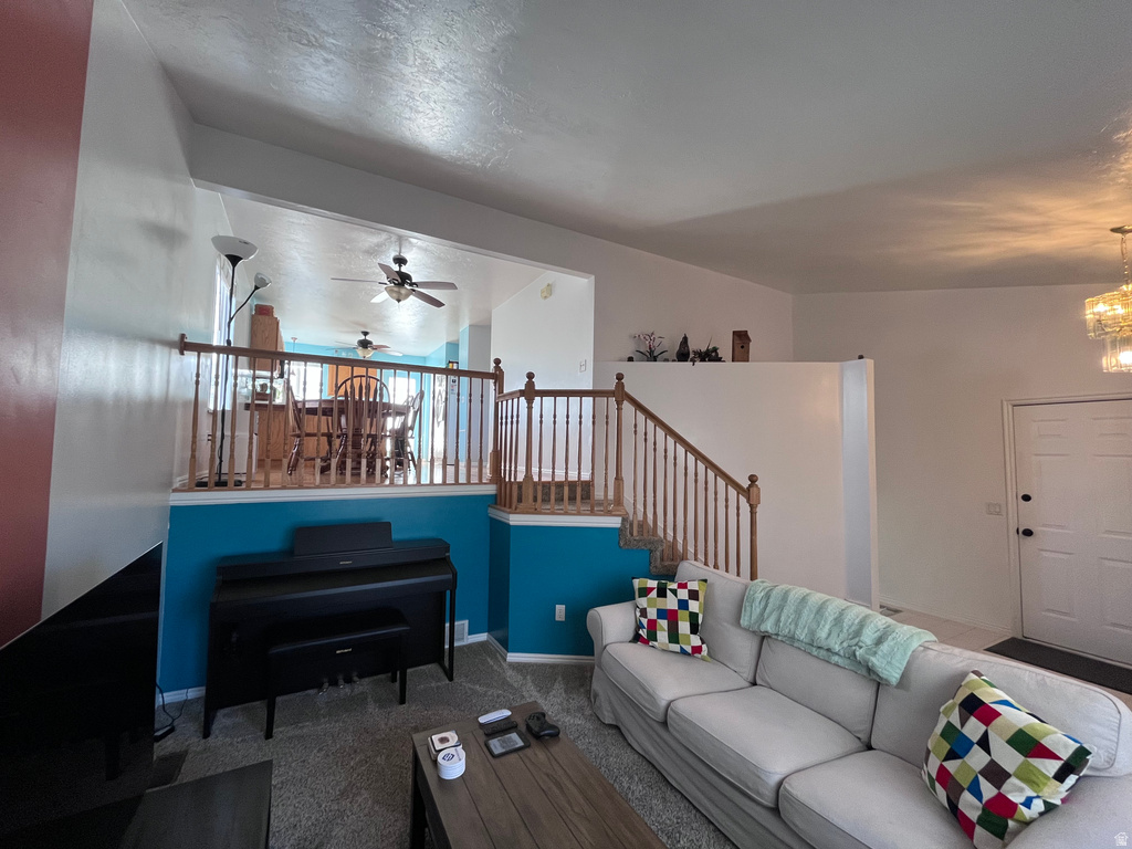 1401 W GREEN HEDGE WAY West Jordan, UT 84084