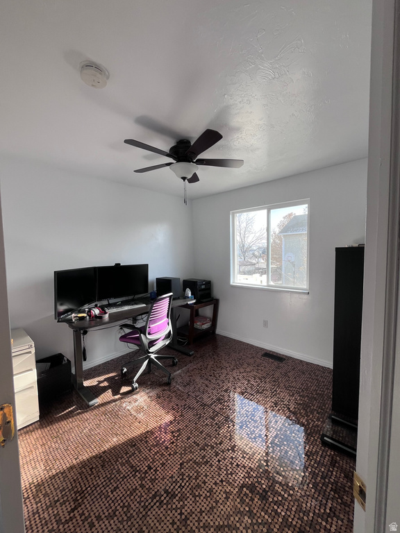 1401 W GREEN HEDGE WAY West Jordan, UT 84084