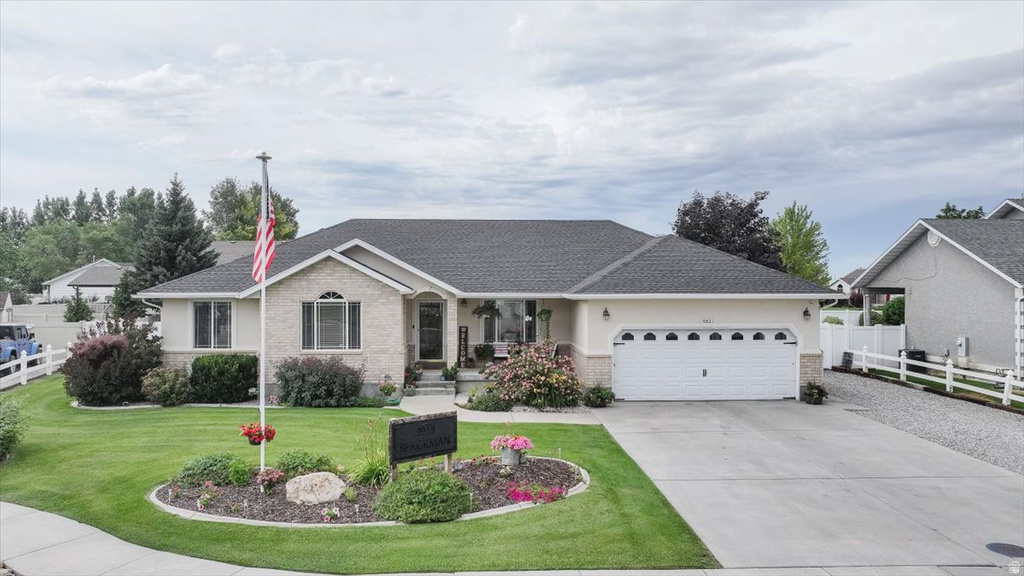 562 ASPEN CIR Preston, ID 83263