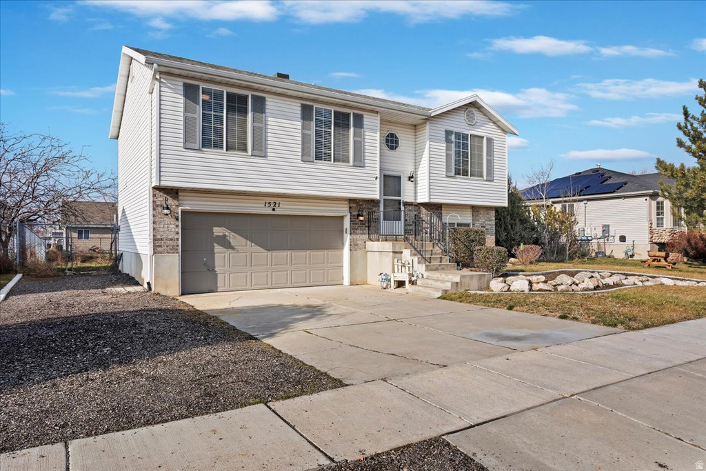 1521 N 2275 W Clinton, UT 84015