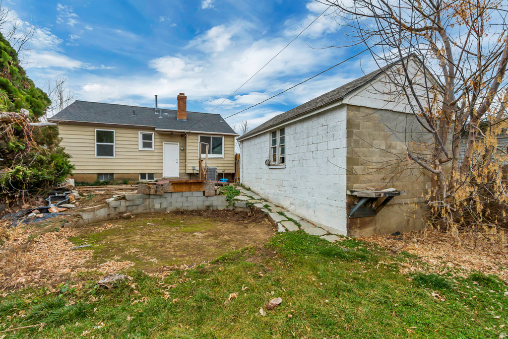 3858 OGDEN AVE South Ogden, UT 84403