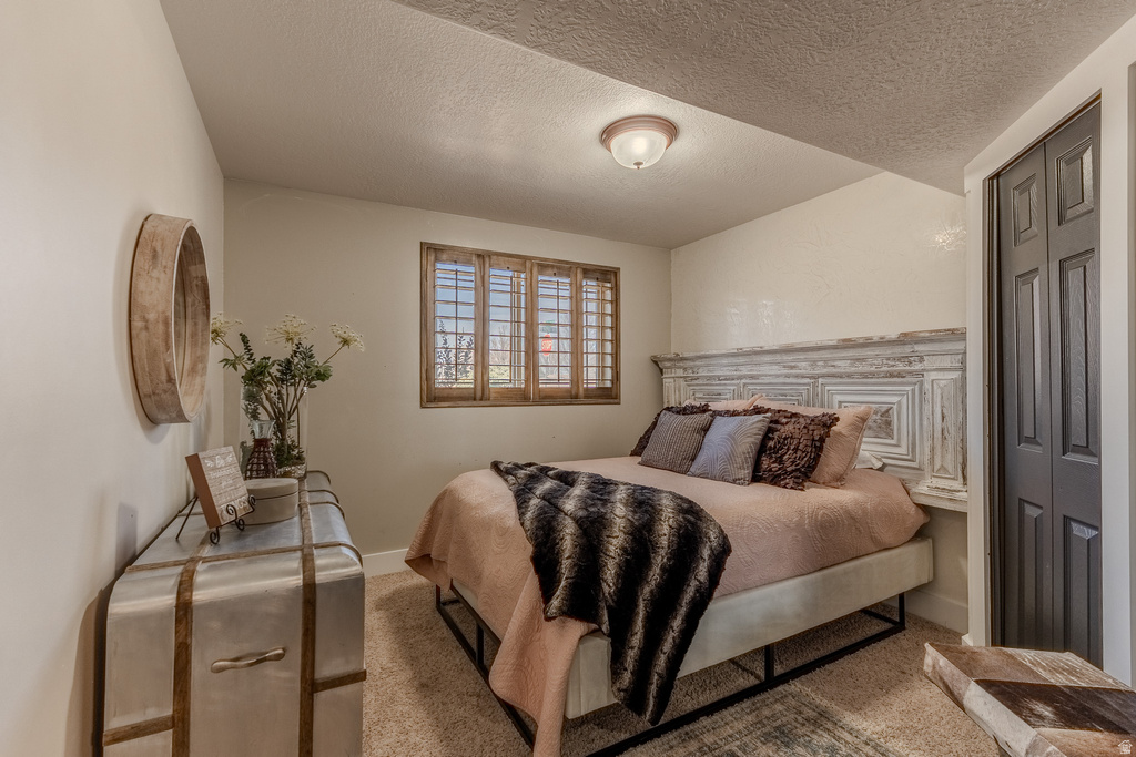 4836 S 5050 W Hooper, UT 84315