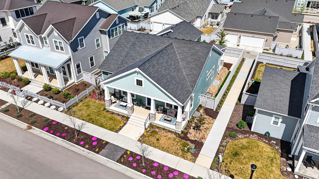 6942 W DOCKSIDER DR South Jordan, UT 84009