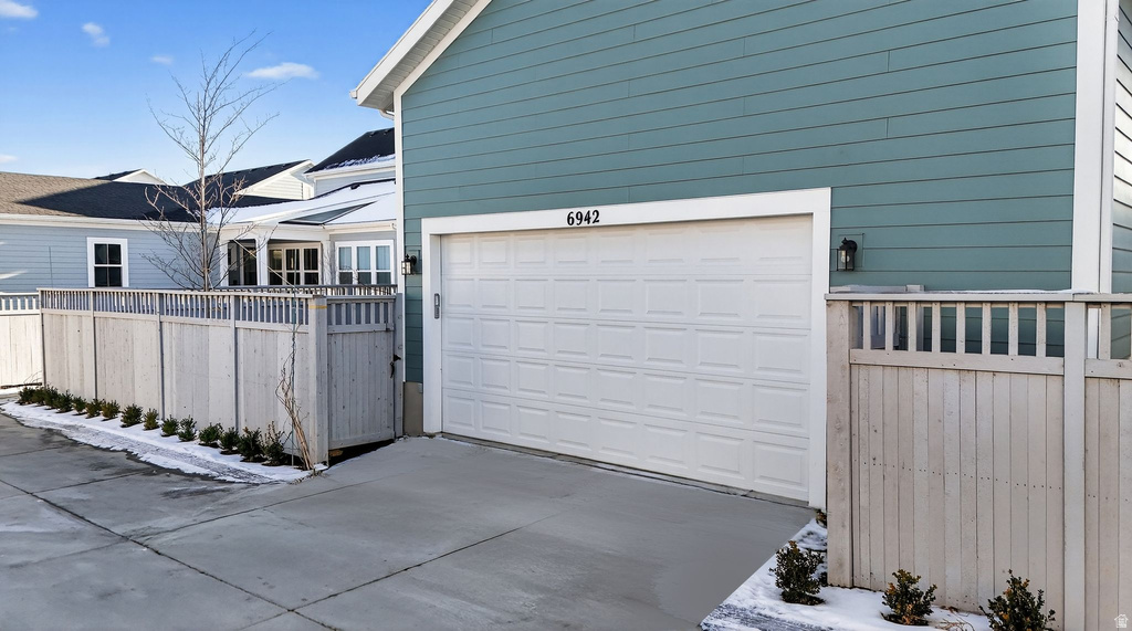 6942 W DOCKSIDER DR South Jordan, UT 84009