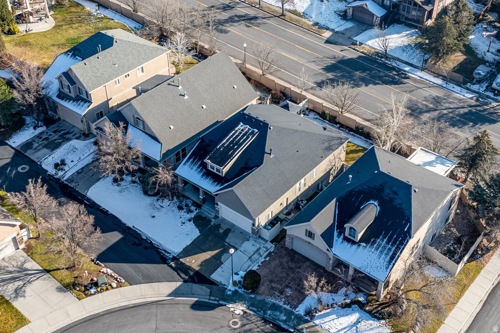 1952 E BLUFFSIDE CIR Sandy, UT 84092