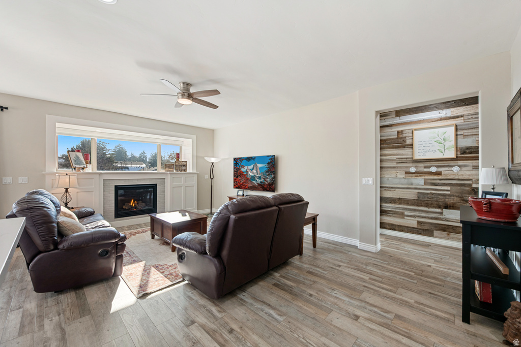 1952 E BLUFFSIDE CIR Sandy, UT 84092