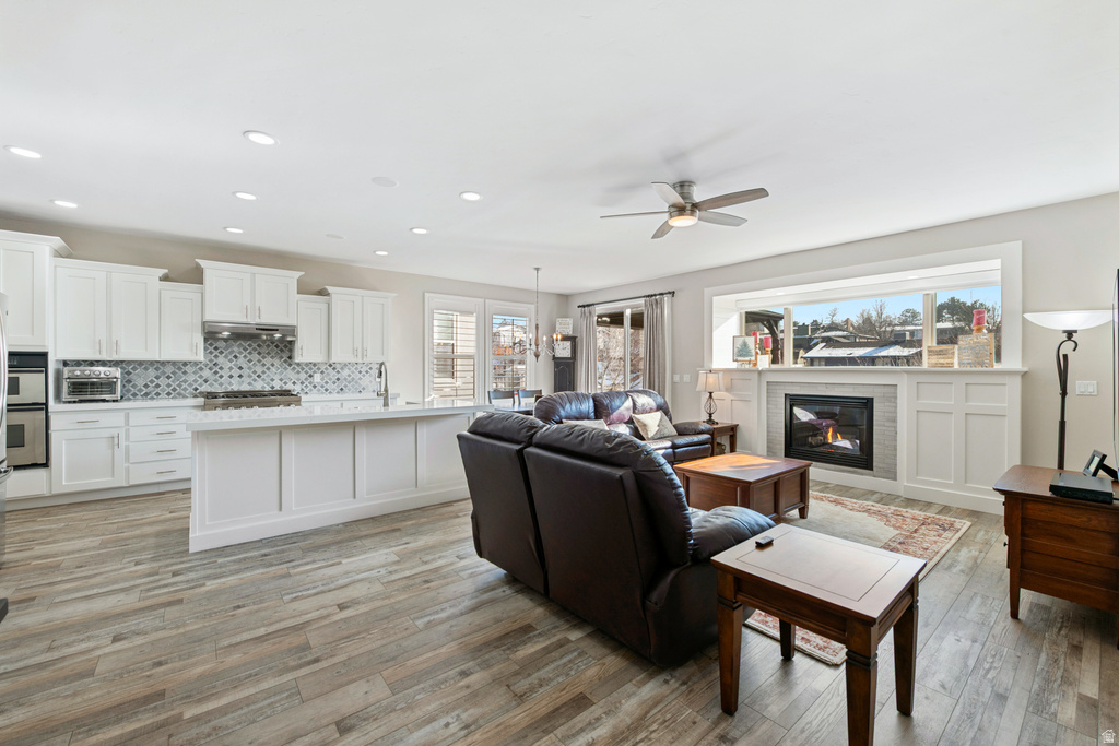 1952 E BLUFFSIDE CIR Sandy, UT 84092