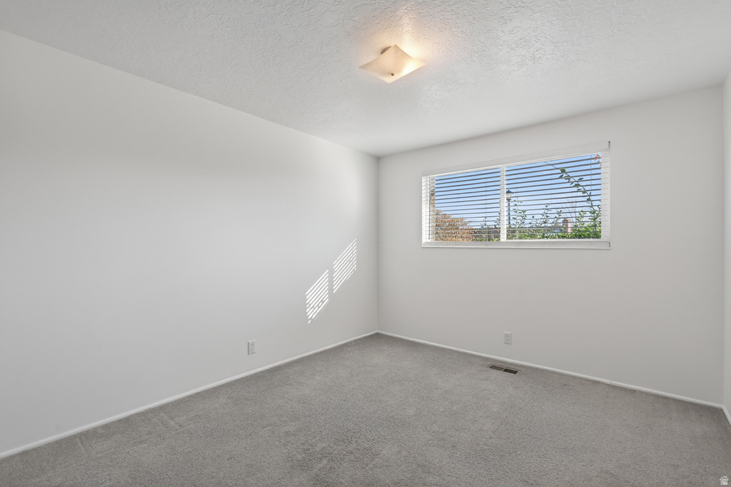 4314 S MIGNON DR West Valley City, UT 84120