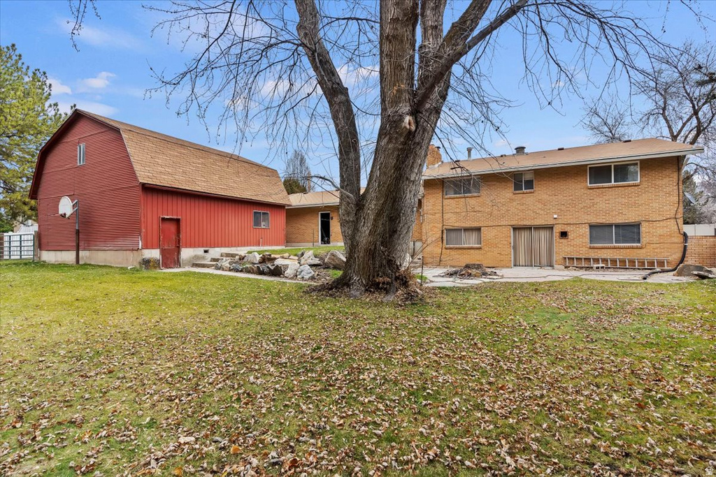 48 S FLINT ST Kaysville, UT 84037