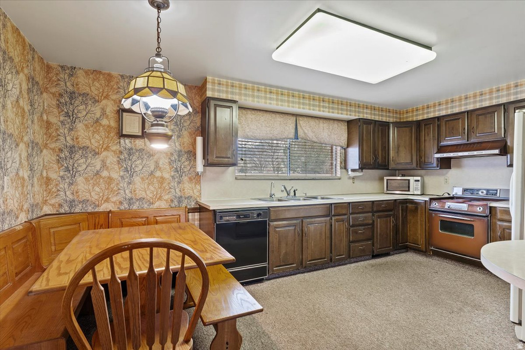 48 S FLINT ST Kaysville, UT 84037