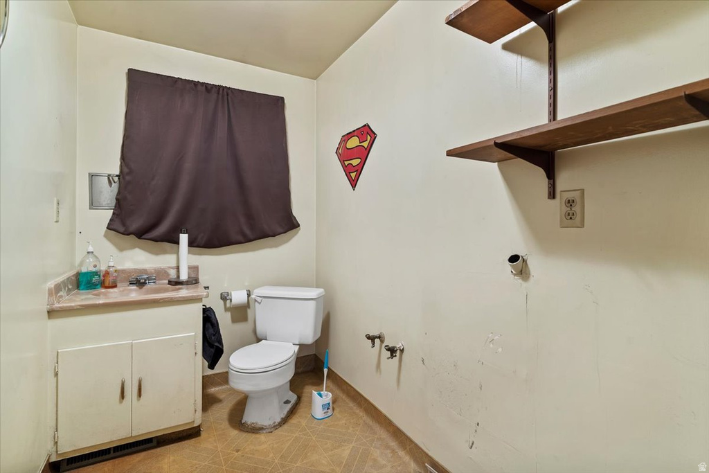 48 S FLINT ST Kaysville, UT 84037