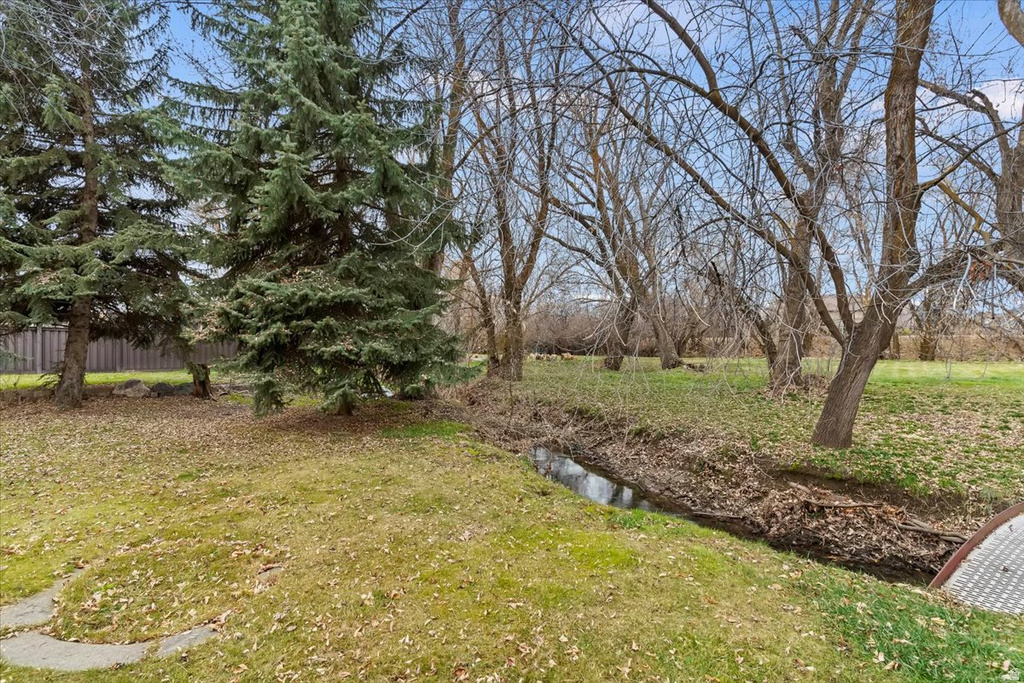 48 S FLINT ST Kaysville, UT 84037