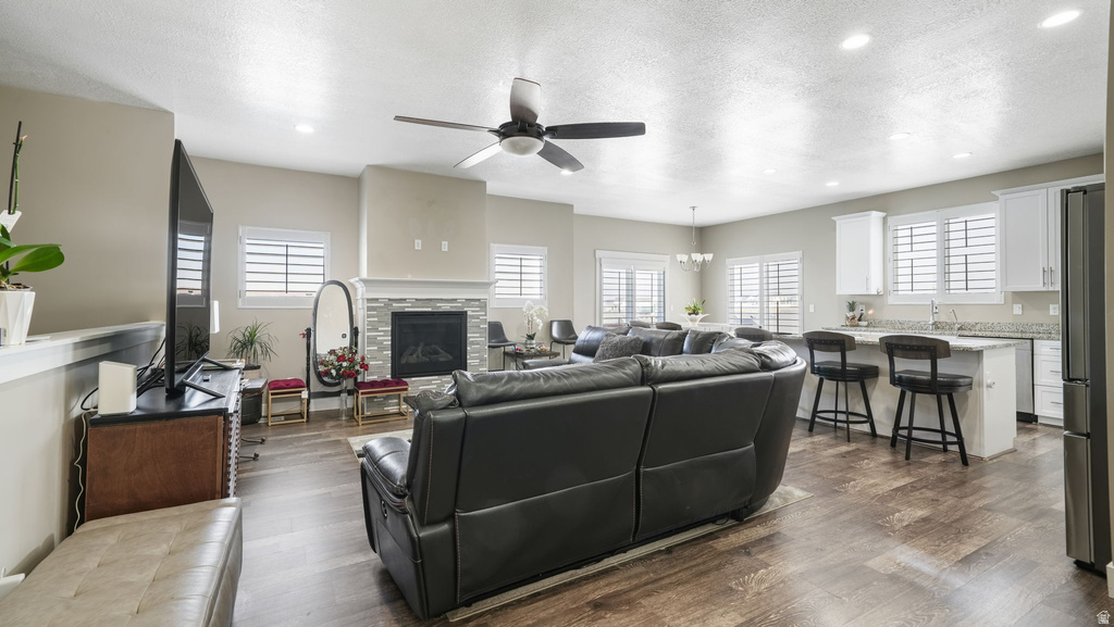 7232 W LUMINOUS WAY West Valley City, UT 84081