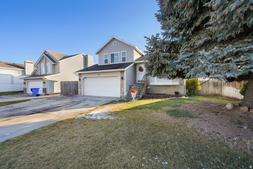 5661 W SUNKIST DR Kearns, UT 84118