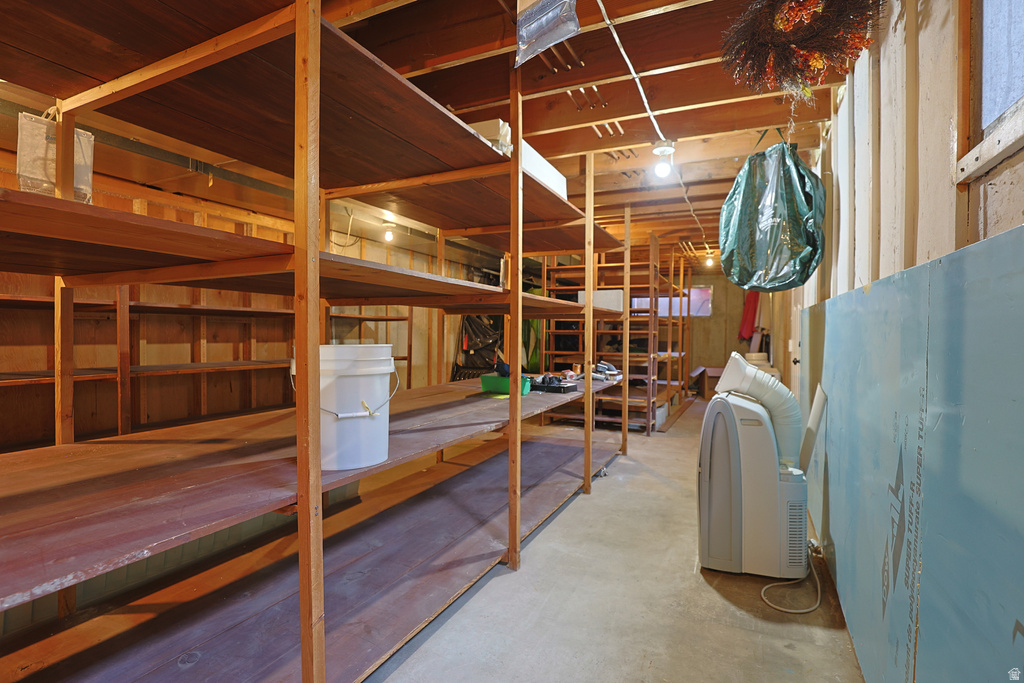 1723 ROSS DR Ogden, UT 84403