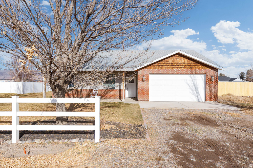 374 W 230 N Monroe, UT 84754