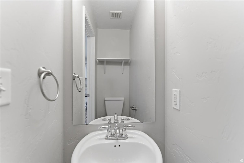 685 E BULLRUSH PKWY Lehi, UT 84043