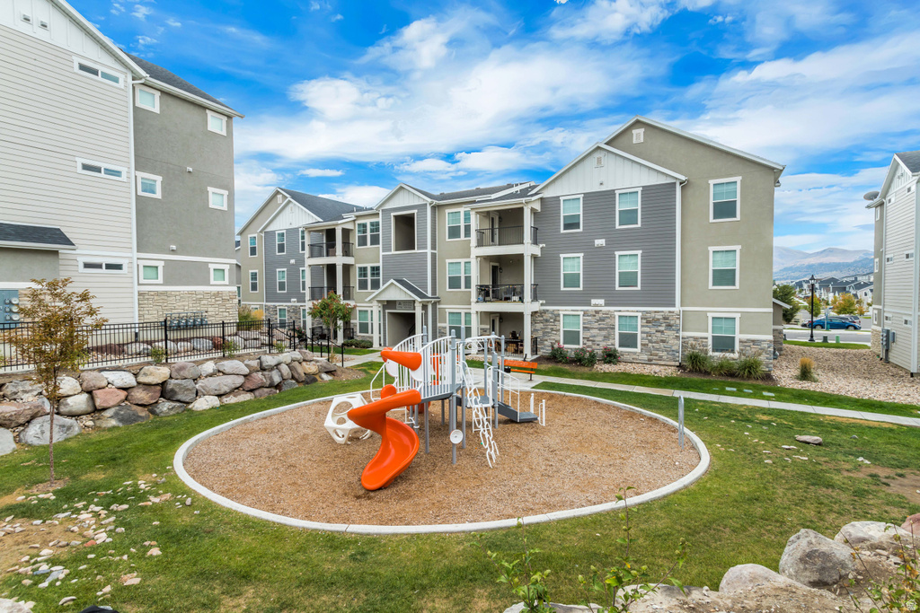 1776 W NEWCASTLE LN #A302 Saratoga Springs, UT 84045