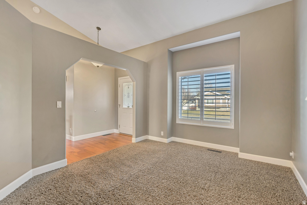 83 W 850 S Centerville, UT 84014