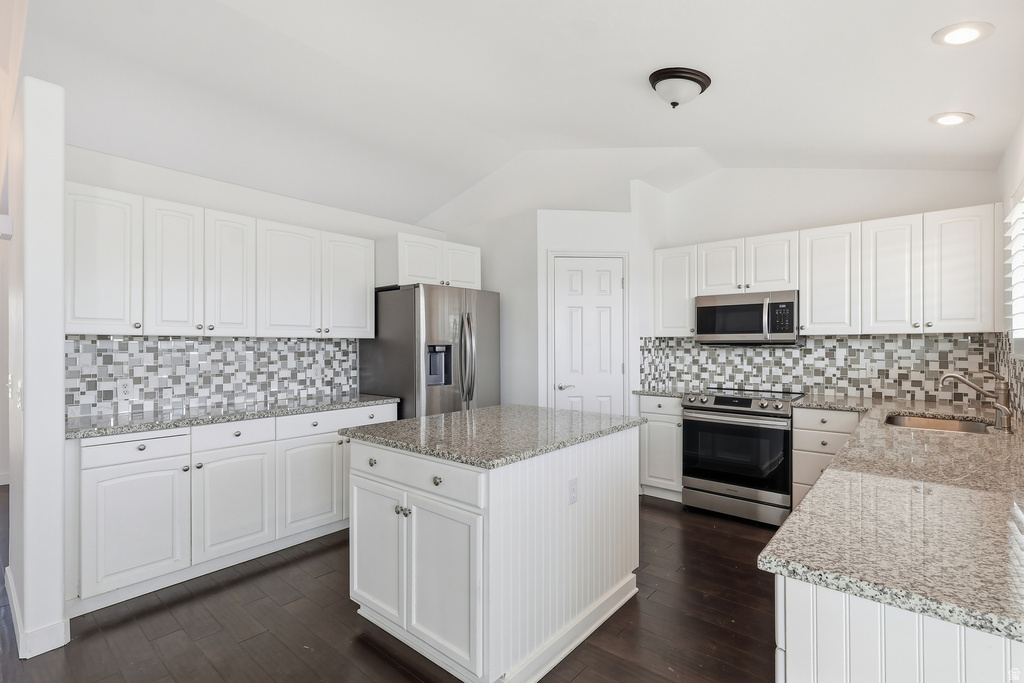 9433 S NEWKIRK ST South Jordan, UT 84009