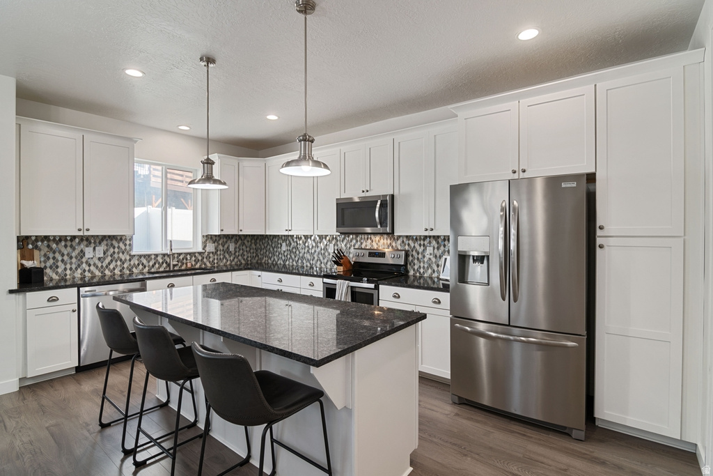 1023 W MOLLY PITCHER CIR Bluffdale, UT 84065