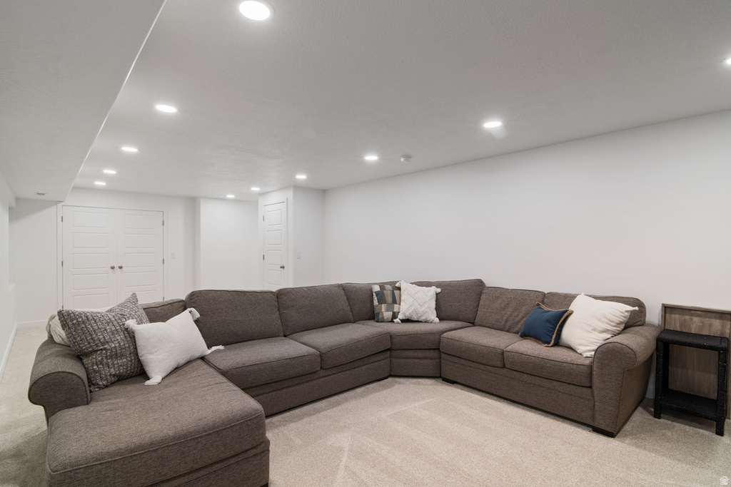 1023 W MOLLY PITCHER CIR Bluffdale, UT 84065