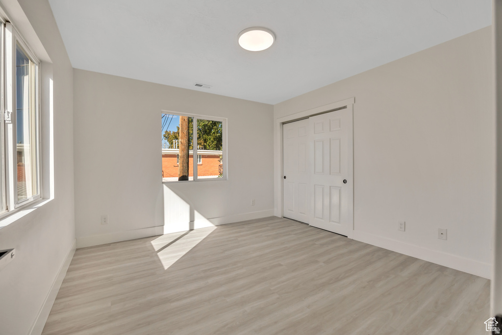 2202 S LAKE ST South Salt Lake, UT 84106