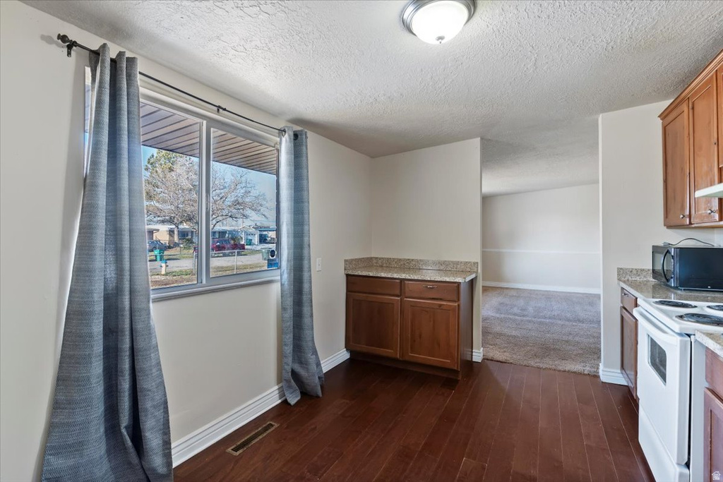 976 N JEFFERSON Ogden, UT 84404