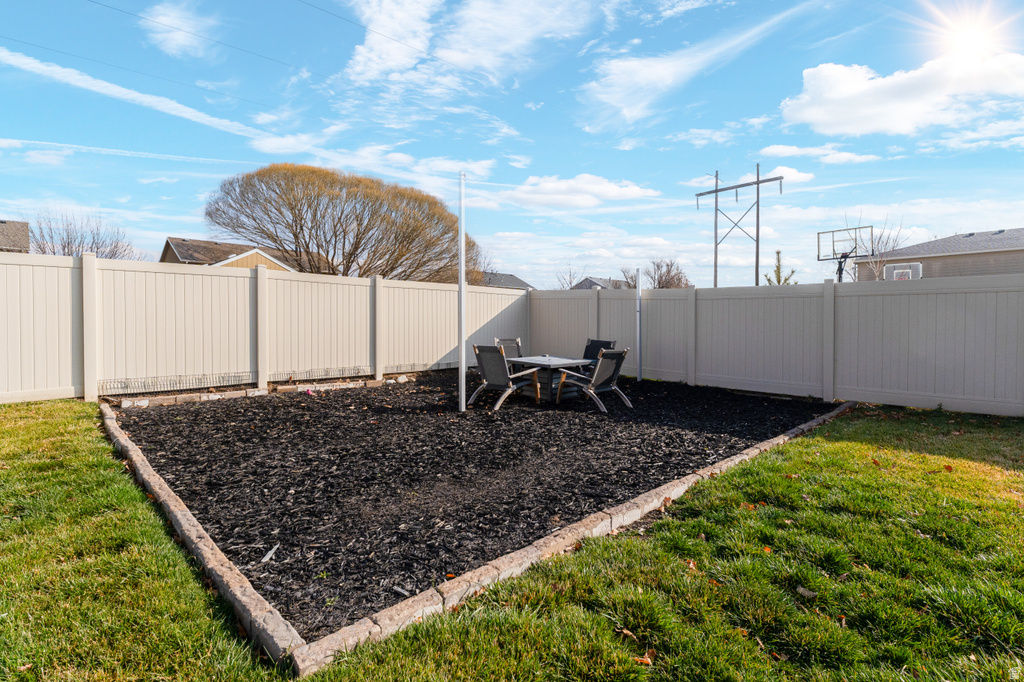 475 WELLINGTON DR Kaysville, UT 84037