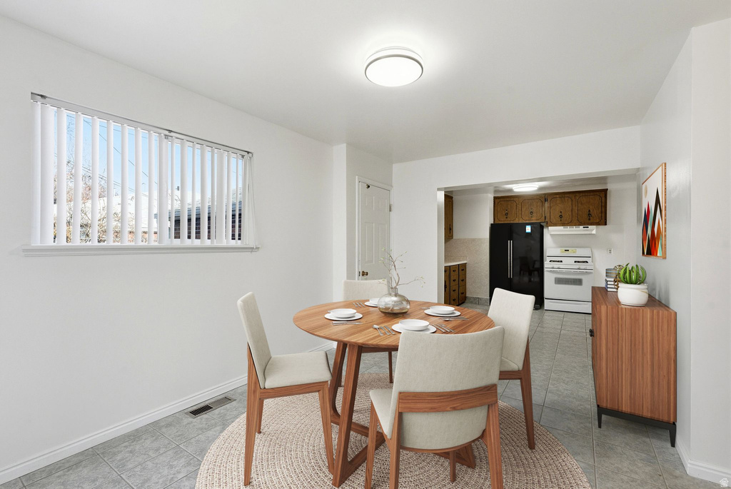 1076 S GLENDALE CIR Salt Lake City, UT 84104