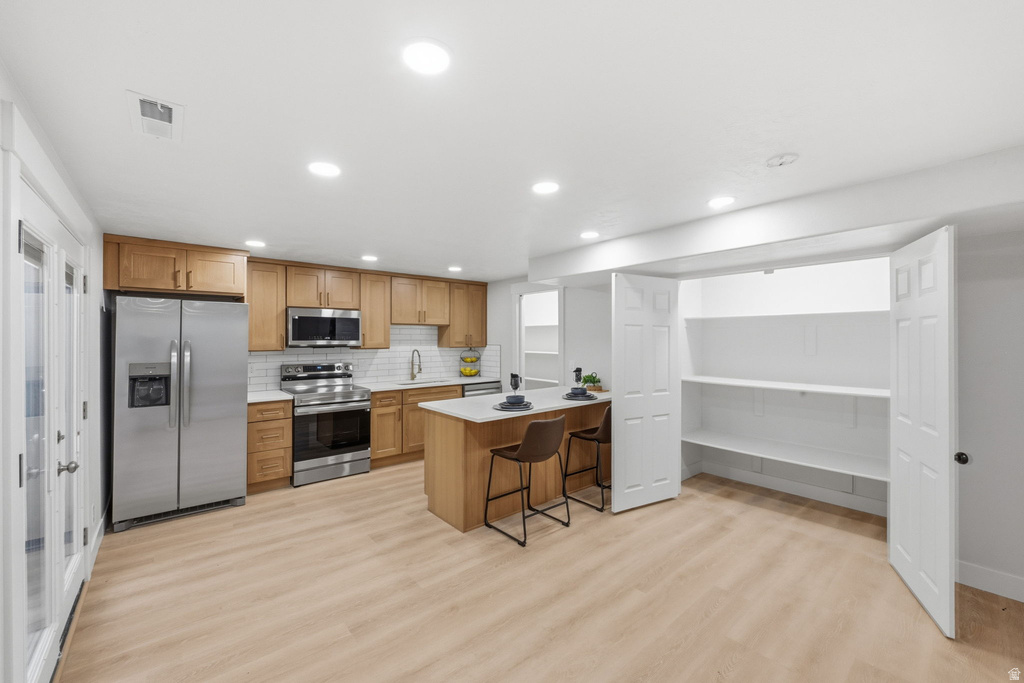 1048 S 925 W Woods Cross, UT 84087