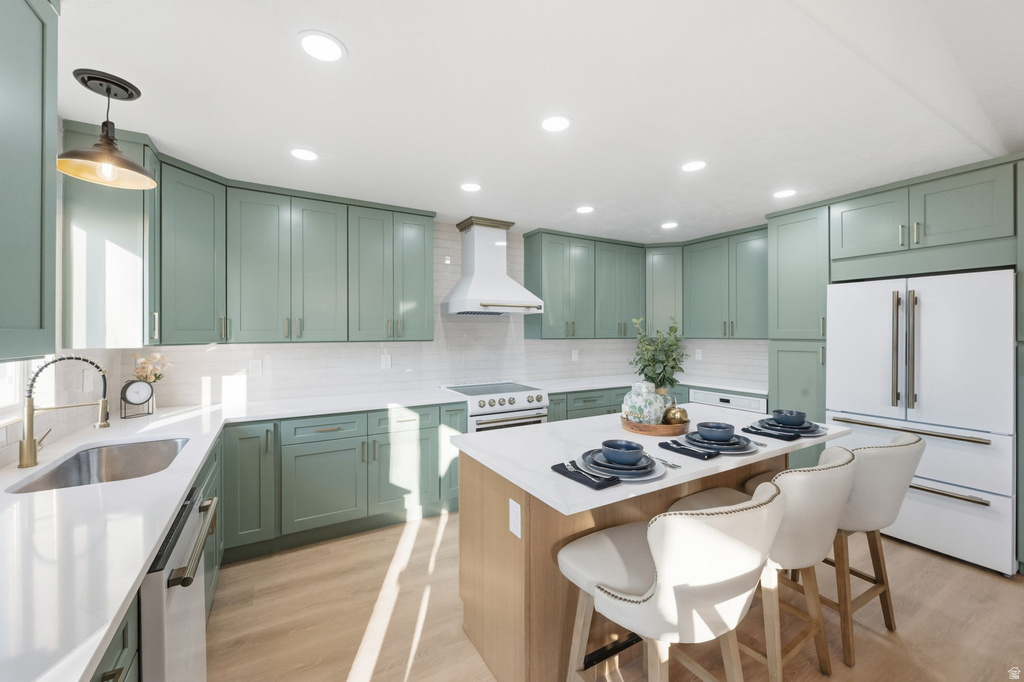 1048 S 925 W Woods Cross, UT 84087