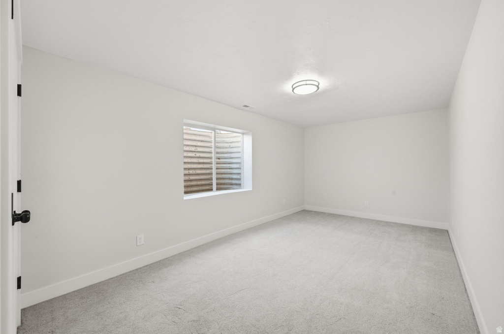 1048 S 925 W Woods Cross, UT 84087