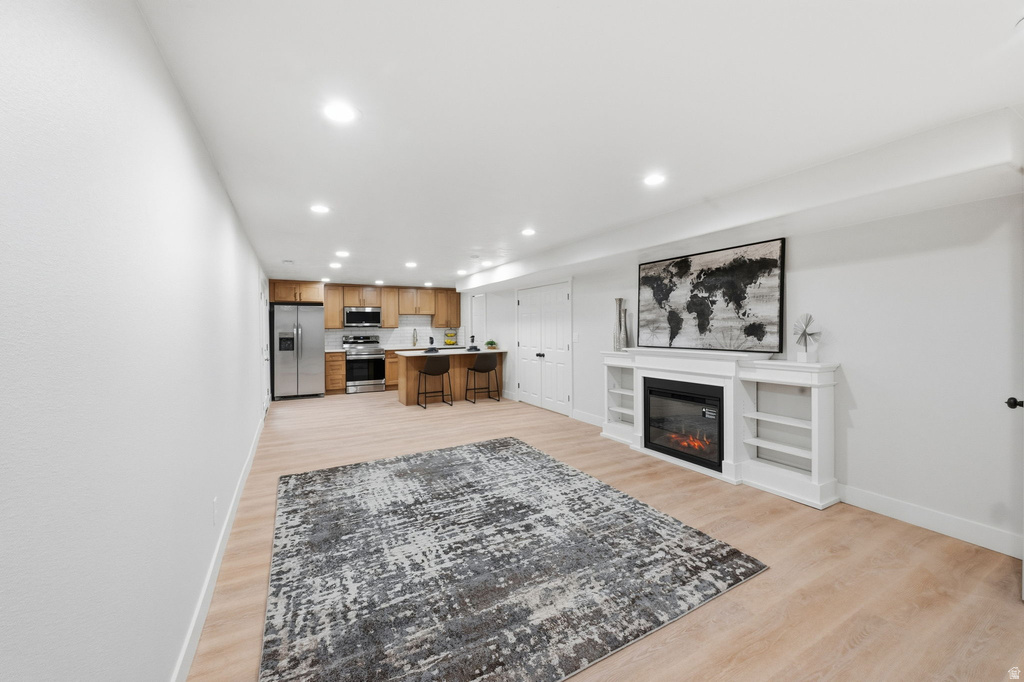 1048 S 925 W Woods Cross, UT 84087