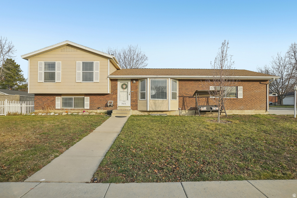 9571 S DAVID ST Sandy, UT 84070