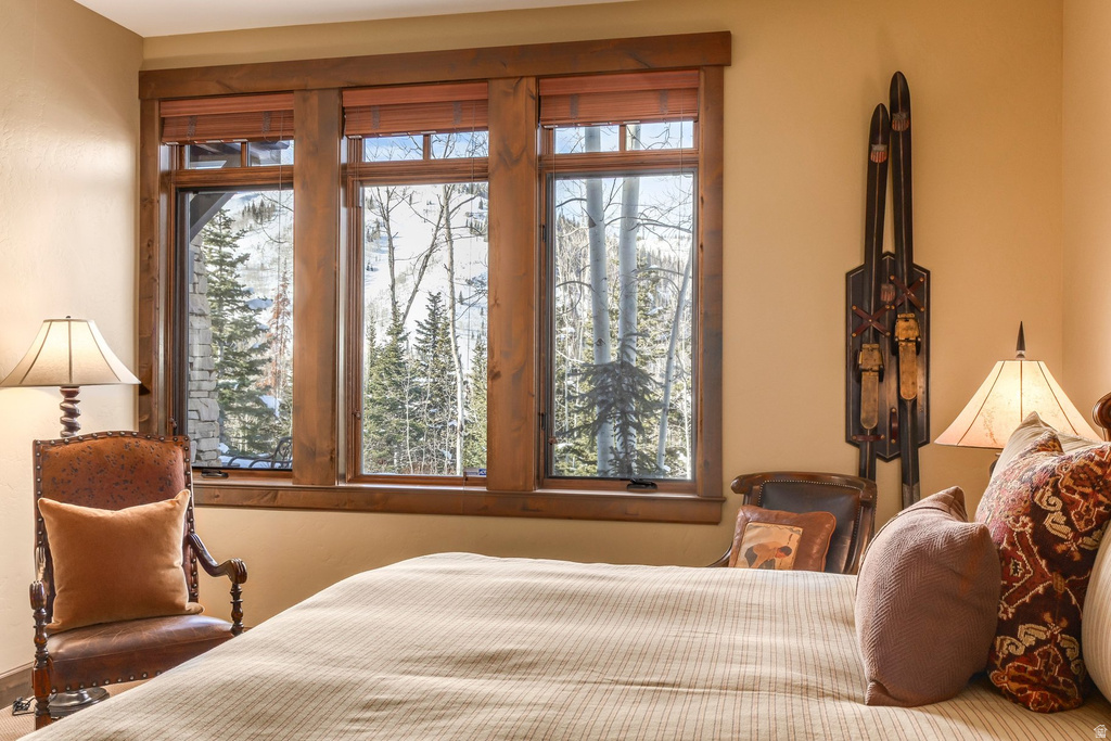 8877 EMPIRE CLUB DR Park City, UT 84060