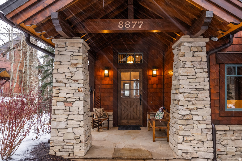 8877 EMPIRE CLUB DR Park City, UT 84060