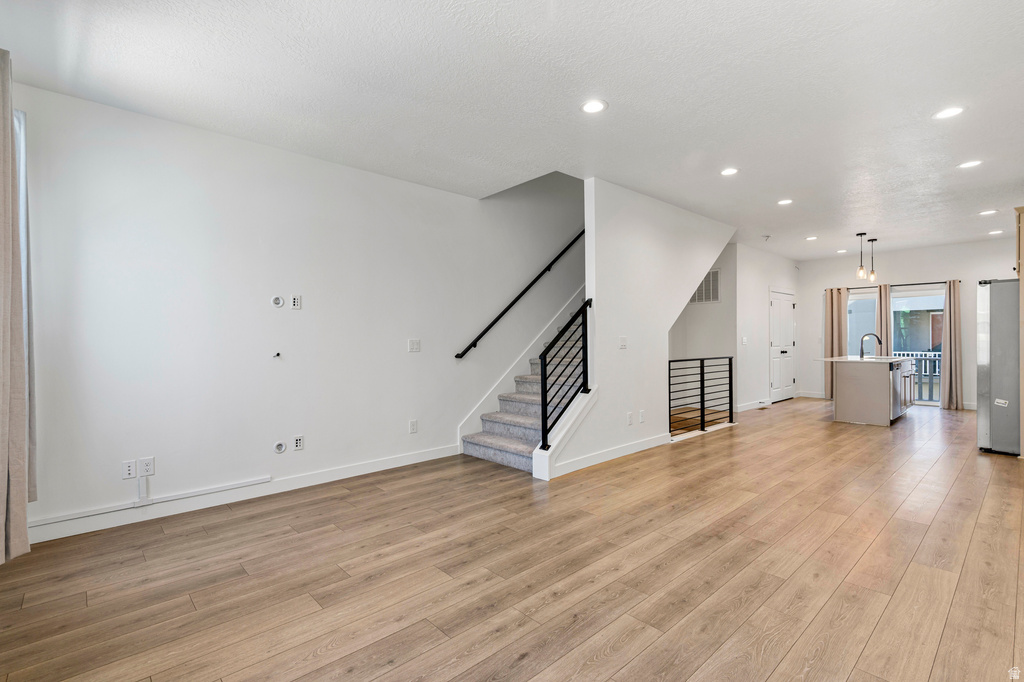 6647 W SKIP ROCK RD South Jordan, UT 84009