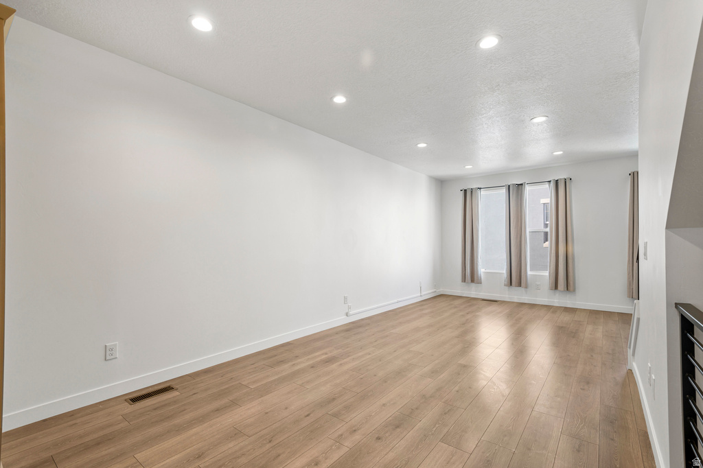 6647 W SKIP ROCK RD South Jordan, UT 84009