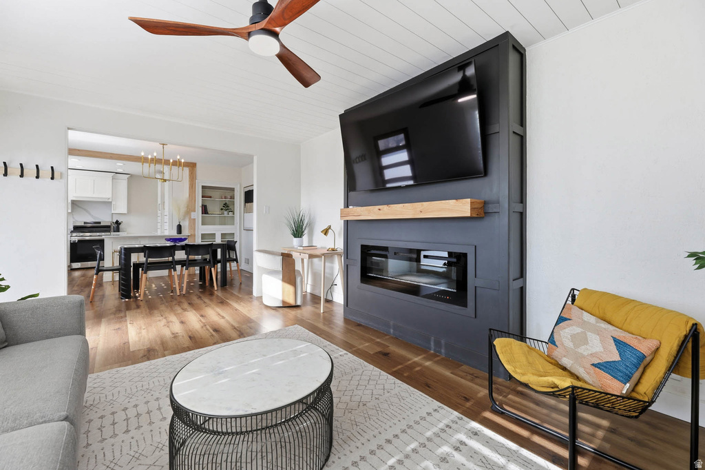 1685 E DOWNINGTON AVE Salt Lake City, UT 84105