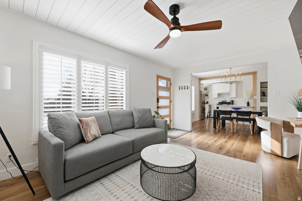 1685 E DOWNINGTON AVE Salt Lake City, UT 84105