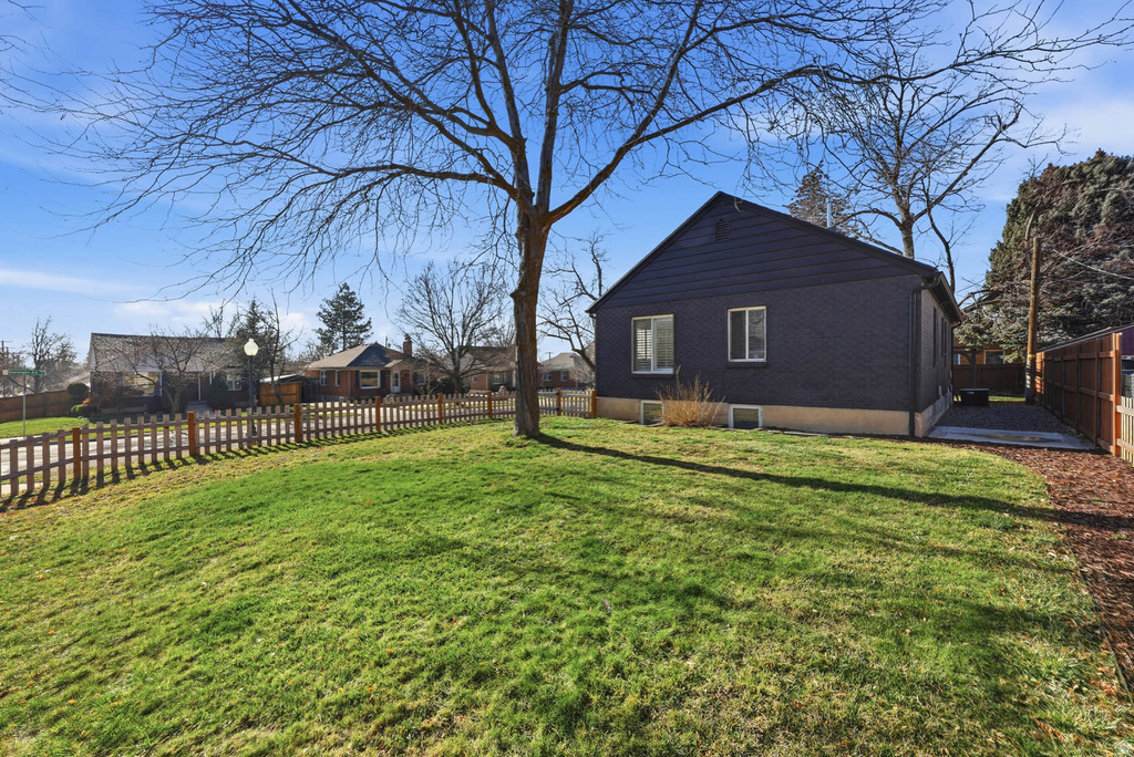 1685 E DOWNINGTON AVE Salt Lake City, UT 84105