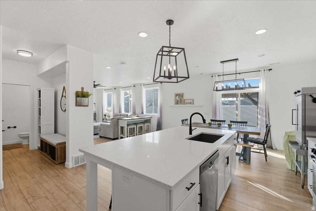 3488 S SUGAR PINE DR Syracuse, UT 84075