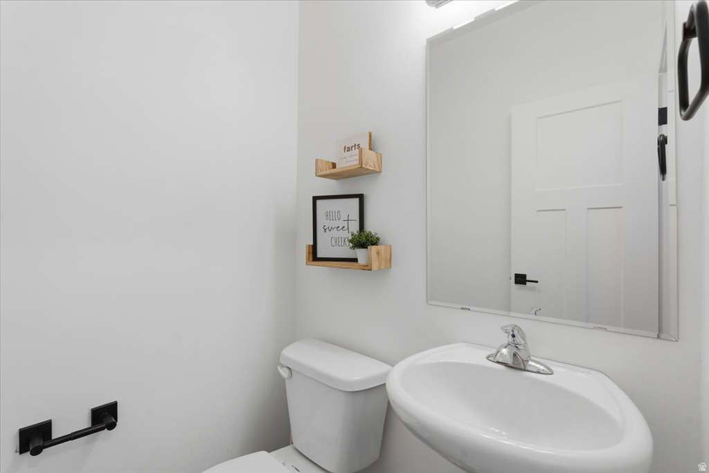 3488 S SUGAR PINE DR Syracuse, UT 84075