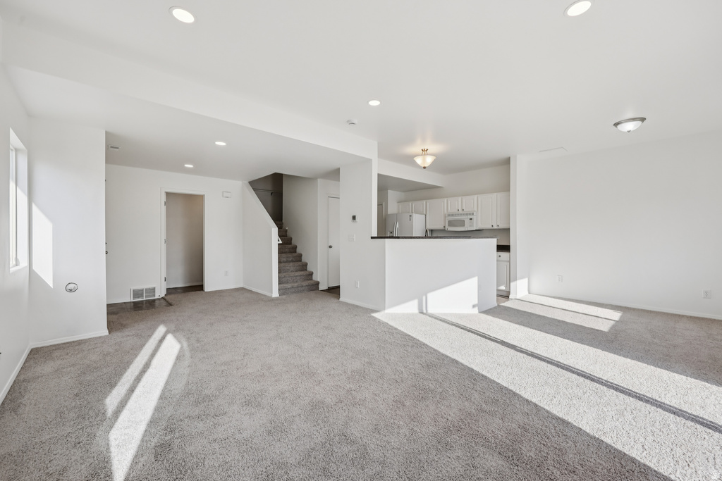 6647 W MERLOT WAY West Jordan, UT 84081