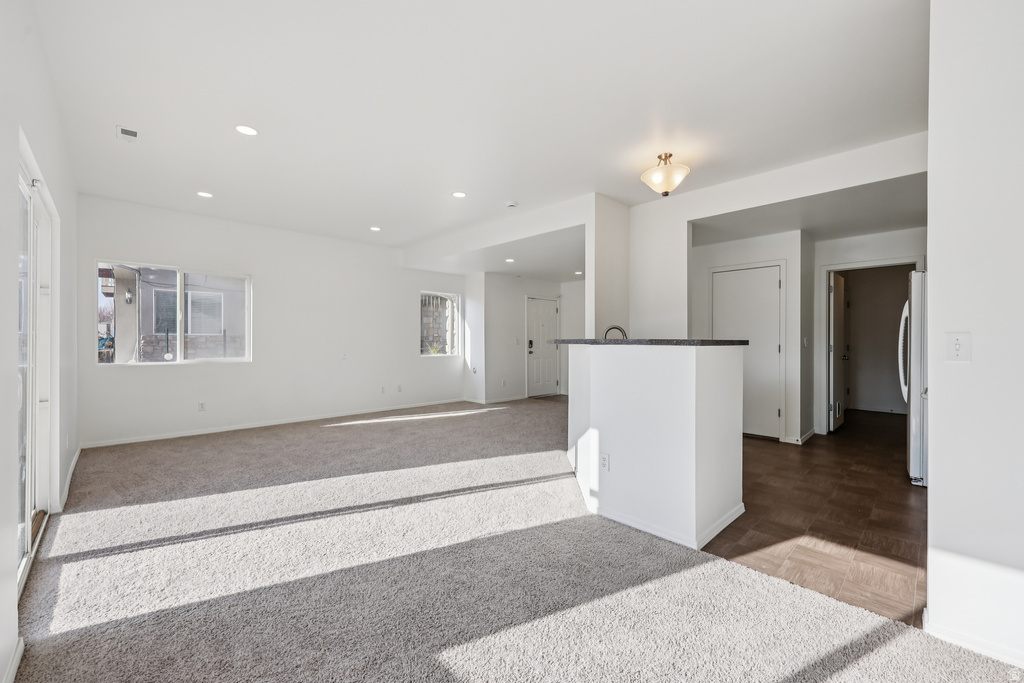 6647 W MERLOT WAY West Jordan, UT 84081