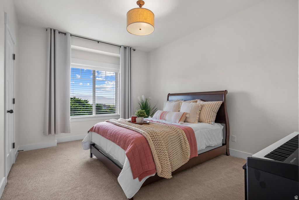 1043 S 900 E Salem, UT 84653